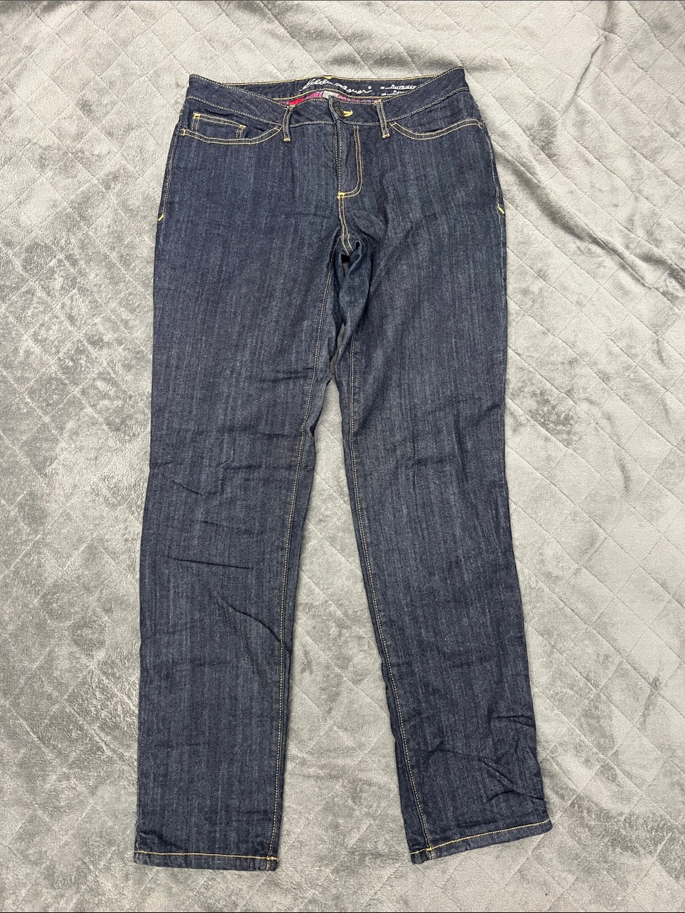 Women’s Dark Blue Straight-Leg Jeans